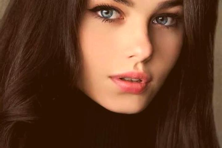 Maya, 28, a blonde dark-eyed caucasian companion based in Amelekia. Offering 69, Massage, Roleplay. Available for incall and outcall, day and evening dates.