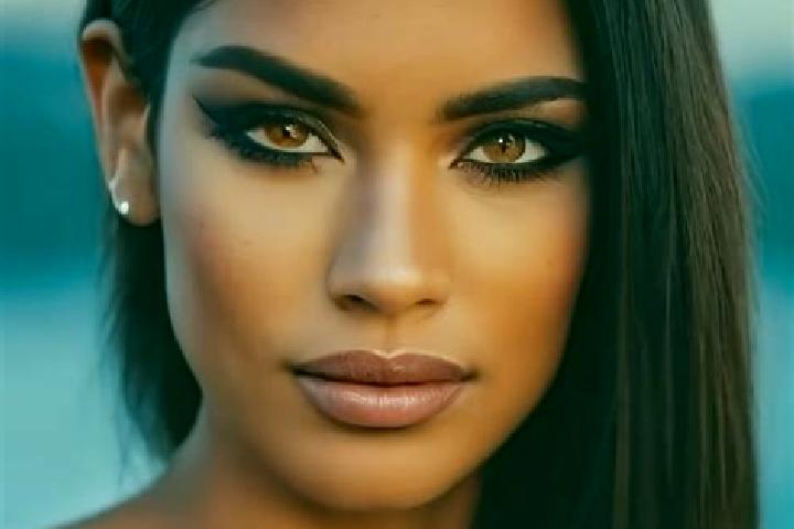 Maya, 28, a blonde dark-eyed latina companion based in Baldim. Offering Couples, Erotic Massage, Travel Companion, Fetish, Roleplay. Available for incall and...