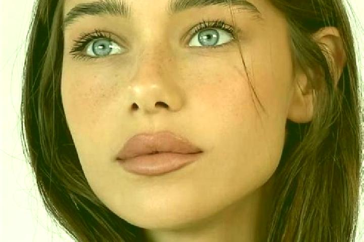 Maya, 28, a brunette dark-eyed caribbean companion based in Vigneux-de-Bretagne. Offering Travel Companion, A-Level, Overnight. Available for incall and outc...