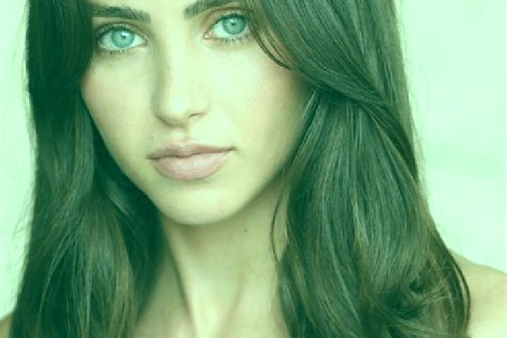 Maya, 28, a brunette dark-eyed mixed companion based in Pauilhac. Offering Party Girl, BDSM. Available for incall and outcall, day and evening dates.