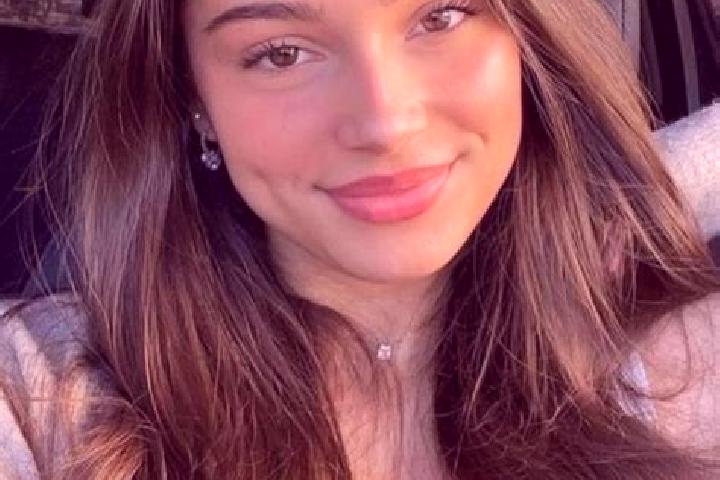 Maya, 28, a brunette hazel-eyed slavic companion based in Redlands. Offering Girlfriend Experience, Couples, Duos, A-Level, GFE. Available for incall and out...