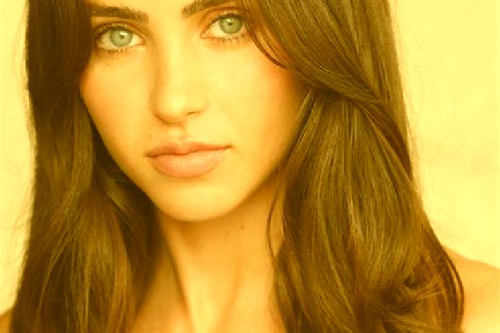 Maya, 28, a chestnut brown-eyed european companion based in Wundanyi. Offering Fetish, Striptease. Available for incall and outcall, day and evening dates.