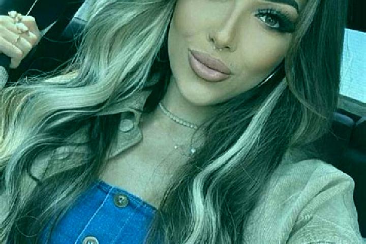 Maya, 28, a dark blonde brown-eyed mediterranean companion based in Hosin. Offering Duos, Dinner Date, Travel Companion, Domination. Available for incall and...