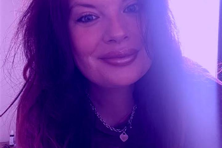 Maya, 28 — Escort in Lorelei, Canada