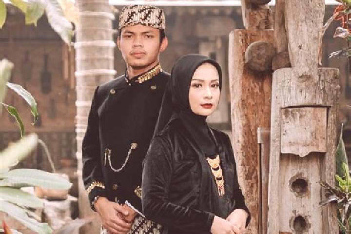 Maya, 28 — Escort in Manis Mekarwangi, Indonesia