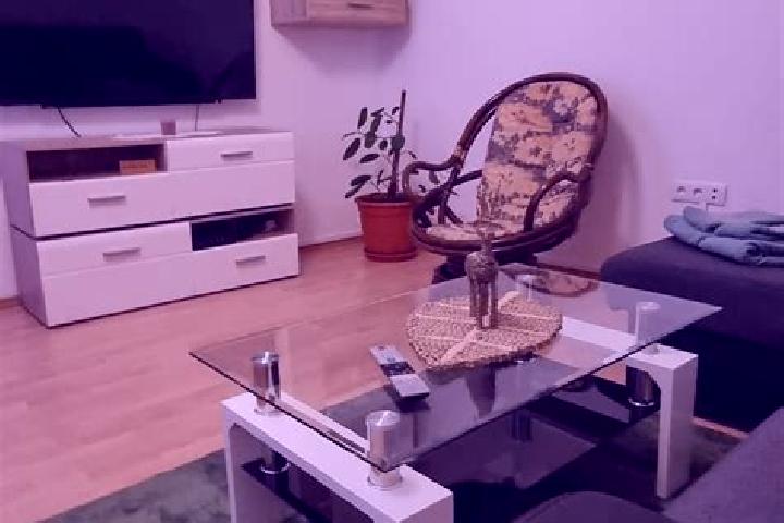 Maya, 28 — Escort in Margareten, Austria