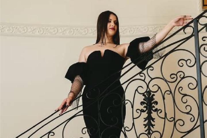 Maya, 28 — Escort in Pustinis, Romania