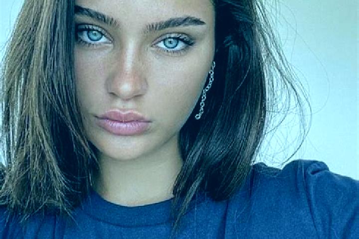 Maya, 29, a brunette dark-eyed caucasian companion based in Montenerodomo. Offering OWO, Roleplay. Available for incall and outcall, overnight bookings avail...