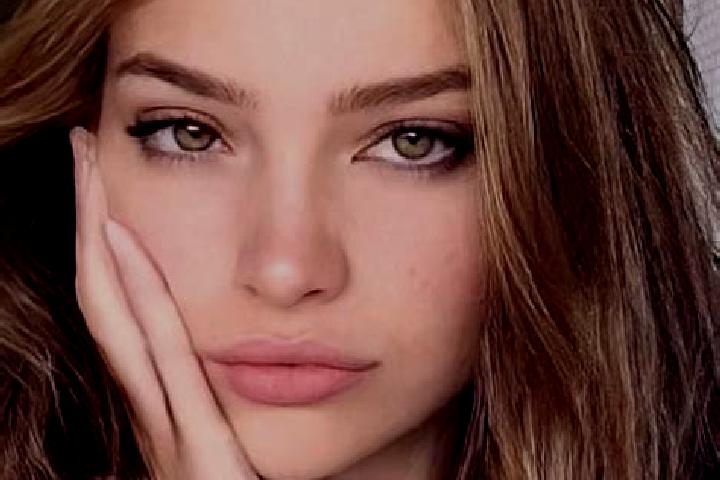 Maya, 29, a dark blonde hazel-eyed slavic companion based in Valea Arinilor. Offering Duos, Girlfriend Experience, Dinner Date, GFE, 69. Available for incall...