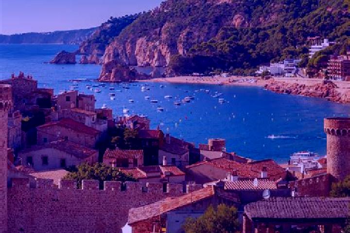 Maya, 29 — Escort in Albares, Spain