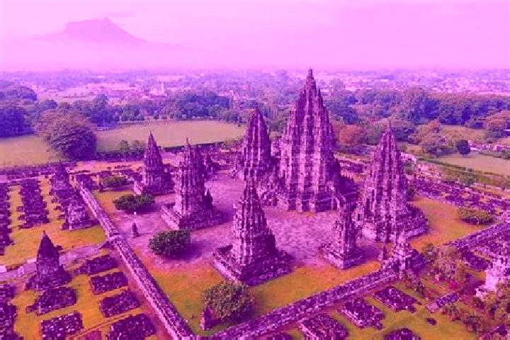 Maya, 29 — Escort in Candi Prambanan, Indonesia