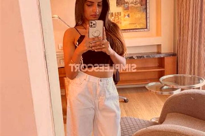 Maya, 29 — Escort in Green Bay, United States