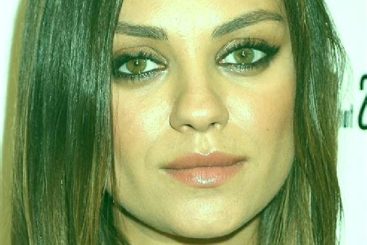 Maya, 30, a auburn hazel-eyed asian companion based in Pusztavam. Offering Deep French Kissing, Travel Companion, Party Girl, Dinner Date. Available for inca...
