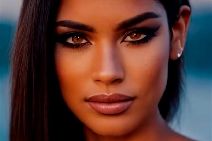 Maya, 30, a black hazel-eyed latina companion based in Shamsabad. Offering 69, Striptease, Fetish. Available for incall and outcall, day and evening dates.