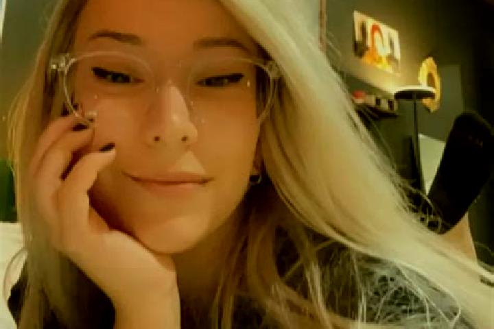 Maya, 30, a platinum blonde green-eyed caribbean companion based in Santa Maria Coghinas. Offering BDSM, 69, Dinner Date. Available for incall and outcall, o...