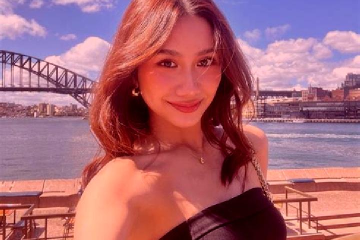 Maya, 30 — Escort in Peji Satu, Indonesia