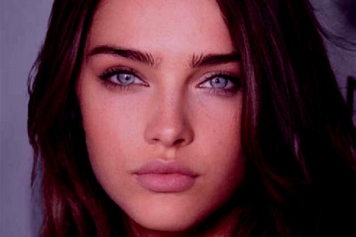 Maya, 31, a brunette brown-eyed caribbean companion based in Mentrida. Offering Striptease, Domination, Dinner Date, A-Level, Roleplay. Available for incall ...