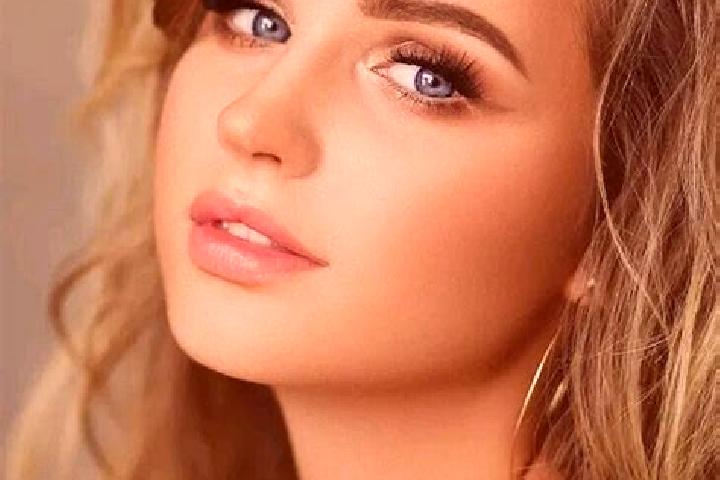 Maya, 31, a dark blonde blue-eyed european companion based in Taganrog. Offering Dinner Date, Overnight, Domination. Available for incall and outcall, day an...