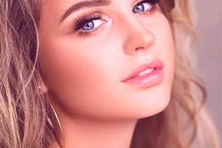 Maya, 31, a dark blonde blue-eyed slavic companion based in La Hormiga. Offering A-Level, OWO, Prostate Massage. Available for incall and outcall, day and ev...