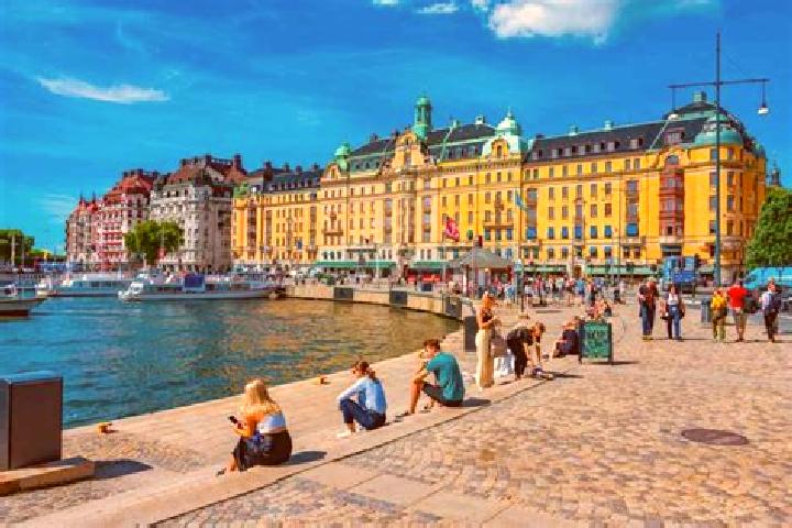 Maya, 31 — Escort in Gualoev, Sweden