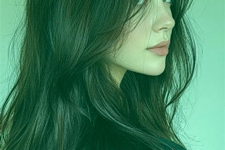 Maya, 32, a auburn brown-eyed asian companion based in Pasuruan. Offering Duos, GFE, Massage. Available for incall and outcall, day and evening dates.