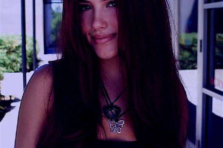Maya, 32, a auburn dark-eyed indian companion based in Shendi. Offering BDSM, Prostate Massage, Domination, Girlfriend Experience. Available for incall and o...