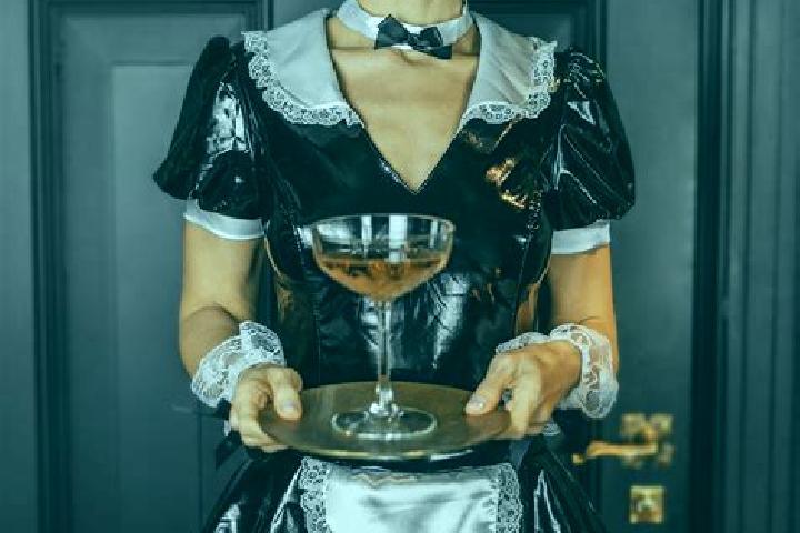 Maya, 32, a brunette dark-eyed mediterranean companion based in Sento Se. Offering Deep French Kissing, Party Girl, BDSM, Couples. Available for incall and o...