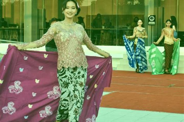 Maya, 32 — Escort in Kendal, Indonesia