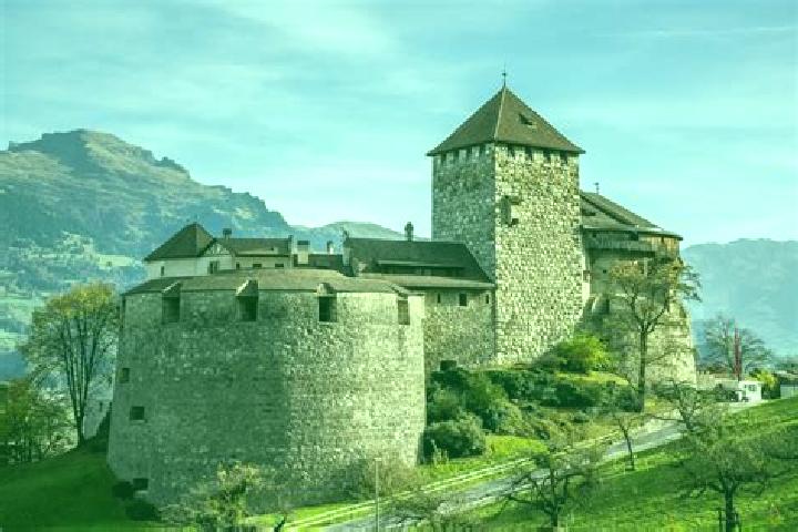 Maya, 32 — Escort in Mauren, Liechtenstein