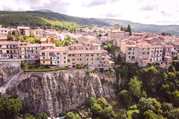 Maya, 32 — Escort in Misterbianco, Italy