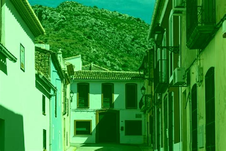 Maya, 32 — Escort in Sanet y Negrals, Spain