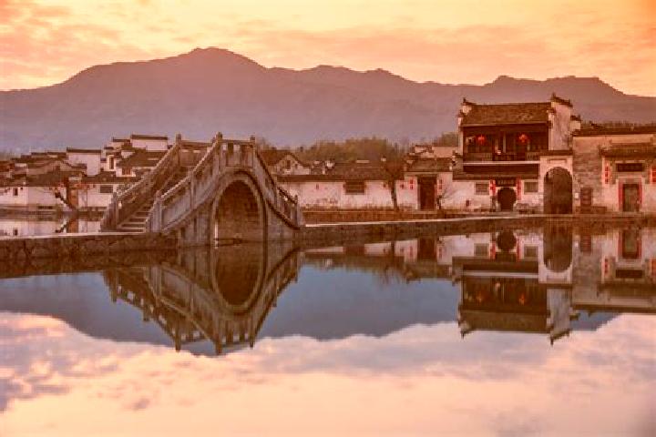 Maya, 32 — Escort in Xidi, China