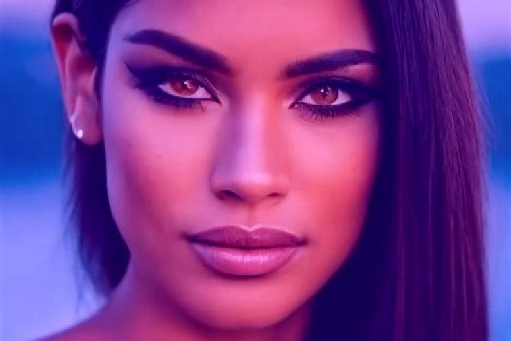 Maya, 33, a brunette dark-eyed latina companion based in Matay. Offering A-Level, Deep French Kissing, Massage, 69. Available for incall and outcall, day and...