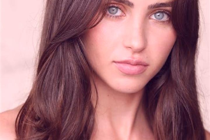 Maya, 33, a chestnut brown-eyed mixed companion based in Campo Grande. Offering Striptease, Couples, Erotic Massage, Girlfriend Experience, Fetish. Available...