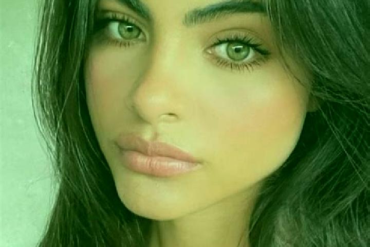 Maya, 33, a chestnut dark-eyed indian companion based in Lipu. Offering Duos, Striptease, Massage, Overnight. Available for incall and outcall, day and eveni...