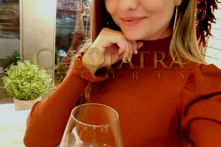 Maya, 33, a red dark-eyed caucasian companion based in Melrose. Offering Duos, Dinner Date, Travel Companion, OWO, Party Girl. Available for incall and outca...