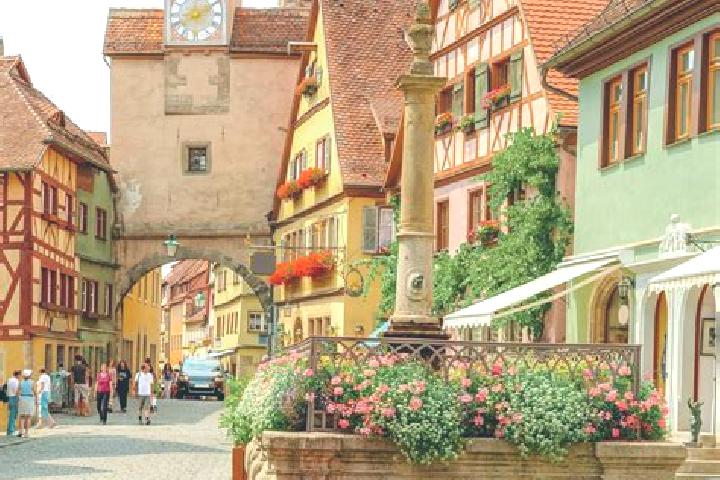Maya, 33 — Escort in Puettlingen, Germany