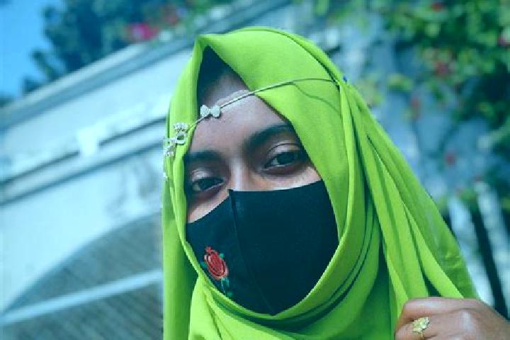 Maya, 33 — Escort in Sirajganj, Bangladesh