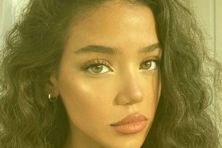 Maya, 34, a black brown-eyed caucasian companion based in Elbe. Offering Girlfriend Experience, Dinner Date, CIM, Duos, 69. Available for incall and outcall,...