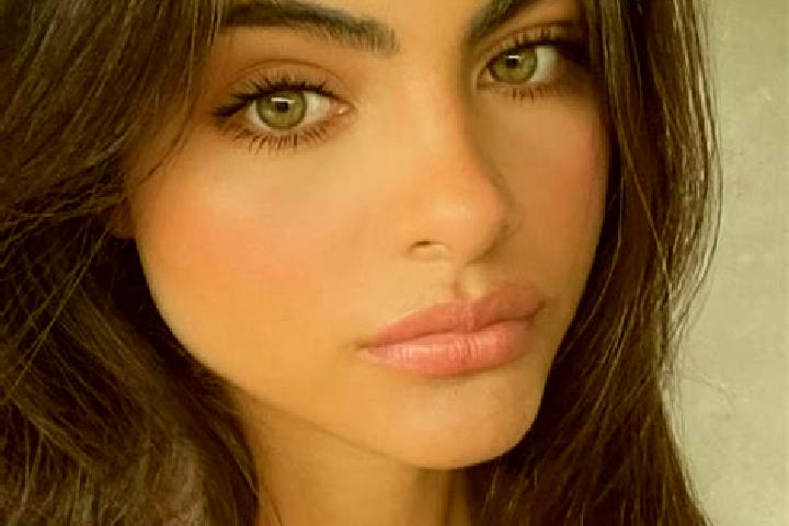 Maya, 34, a black hazel-eyed middle eastern companion based in Finch Hatton. Offering Erotic Massage, Prostate Massage, A-Level, Dinner Date. Available for i...