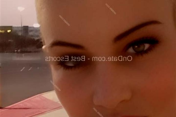 Maya, 34 — Escort in Dobriceni, Romania