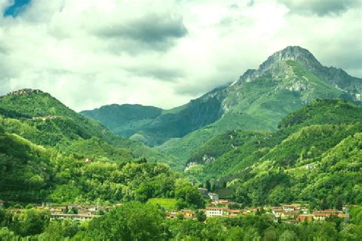 Maya, 34 — Escort in Galbiate, Italy