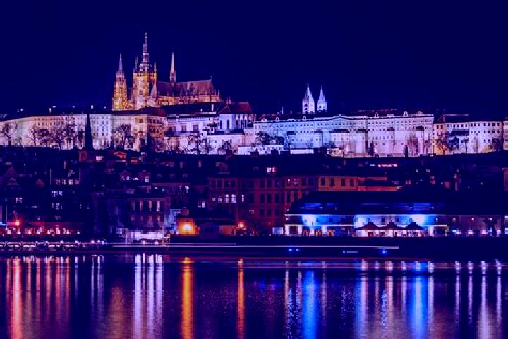 Maya, 34 — Escort in Prague, United States
