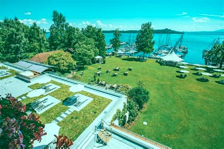 Maya, 34 — Escort in Prien am Chiemsee, Germany