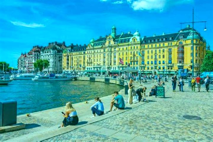 Maya, 34 — Escort in Sommen, Sweden