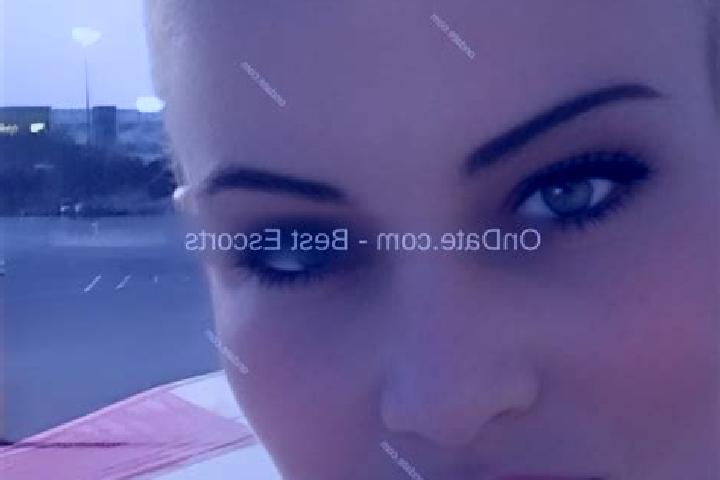 Maya, 34 — Escort in Woodland, United States