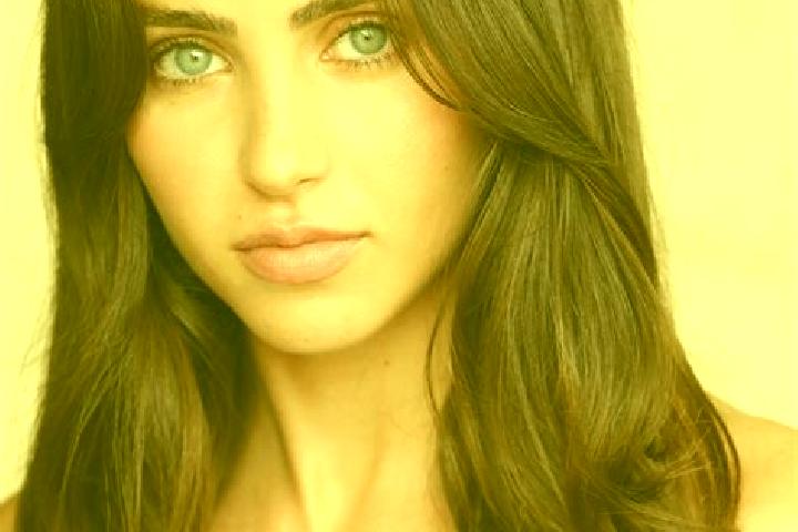 Maya, 35, a auburn grey-eyed latina companion based in Nir Banim. Offering Domination, Overnight, GFE, A-Level. Available for incall and outcall, day and eve...