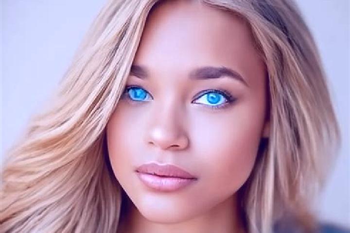 Maya, 35, a blonde blue-eyed latina companion based in New Barnet. Offering Party Girl, Domination, Dinner Date, Duos, Deep French Kissing. Available for inc...