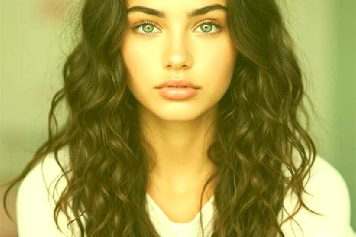 Maya, 35, a brunette green-eyed mediterranean companion based in Ninheira. Offering GFE, OWO, Erotic Massage. Available for incall and outcall, day and eveni...