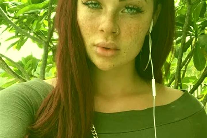 Maya, 35, a red brown-eyed mediterranean companion based in Marum. Offering GFE, Party Girl, 69, Duos. Available for incall and outcall, day and evening dates.